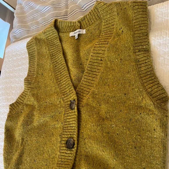 Madewell Donegal Button-Front Sweater Vest - Picture 1 of 1